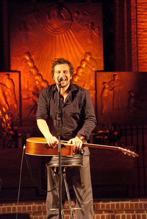 Tobi Tadday bei der LauschLounge in der Hauptkirche St. Katharinen, Hamburg